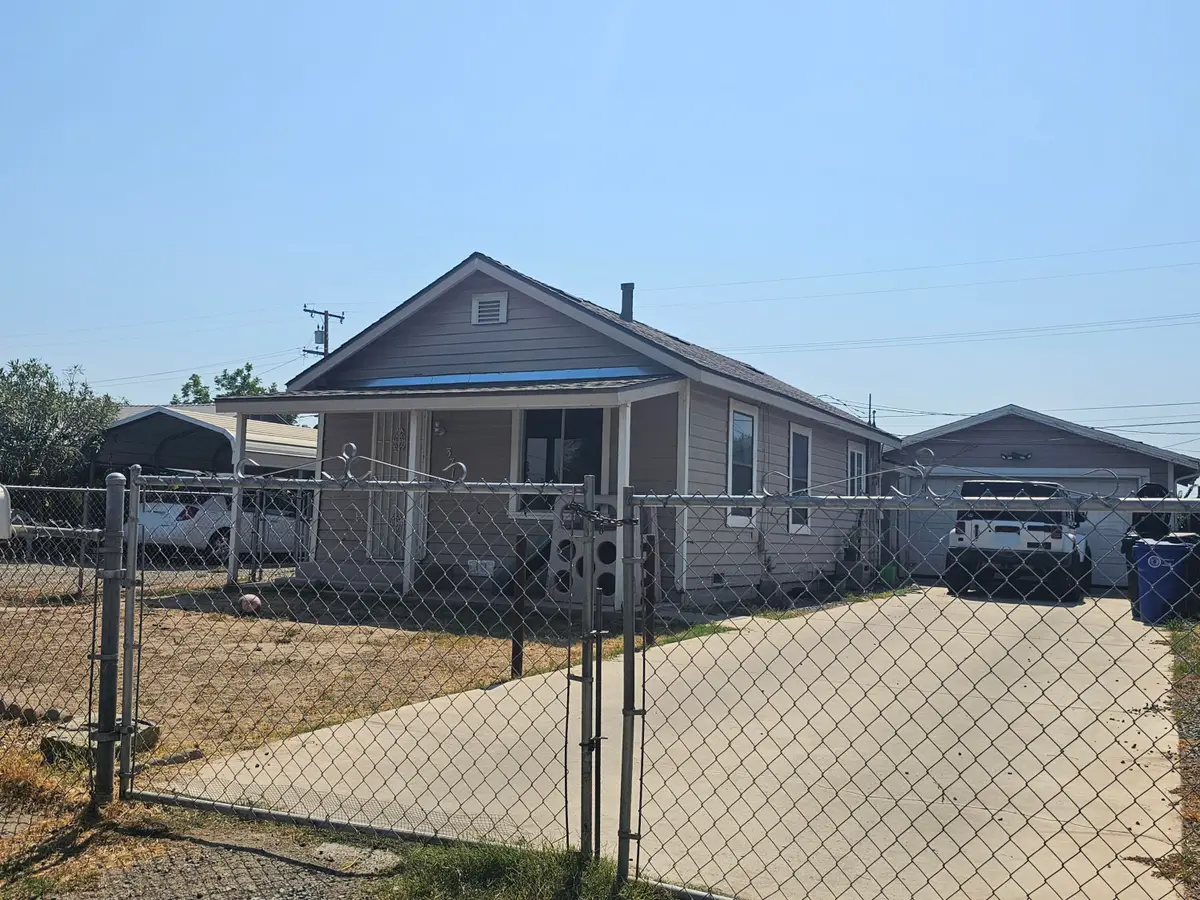 371 N Westside Street, Porterville, CA 93257 - #1