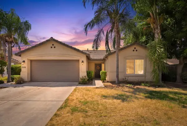 929 W Elkhorn Court, Visalia, CA 93277