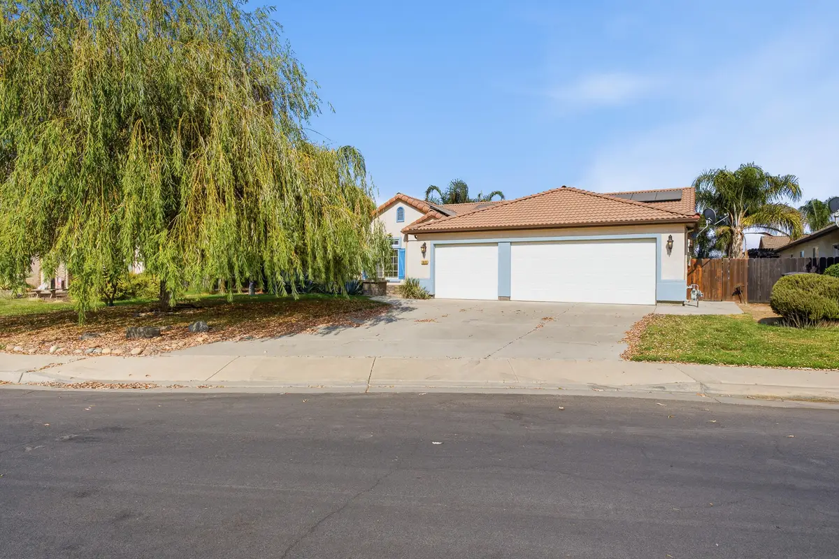 1919 N Sonoma Court, Hanford, CA 93230 - #1