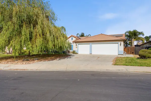 1919 N Sonoma Court, Hanford, CA 93230