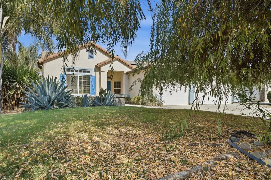1919 N Sonoma Court, Hanford, CA 93230 - #3