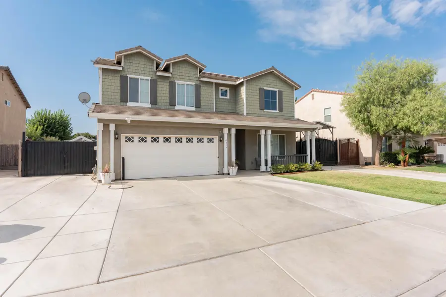 4317 E Cambridge Avenue, Visalia, CA 93292 - #2
