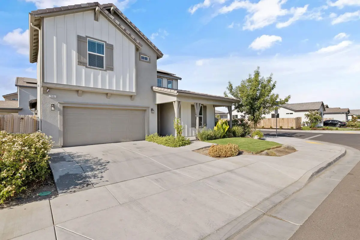 2802 Sand Hills Avenue, Tulare, CA 93274 - #1