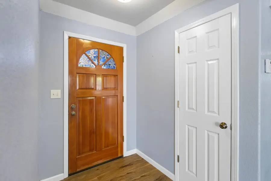 1646 Bel Aire Avenue, Porterville, CA 93257 - #3