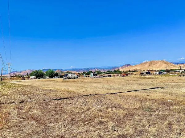 0 W Ropes Avenue, Woodlake, CA 93286