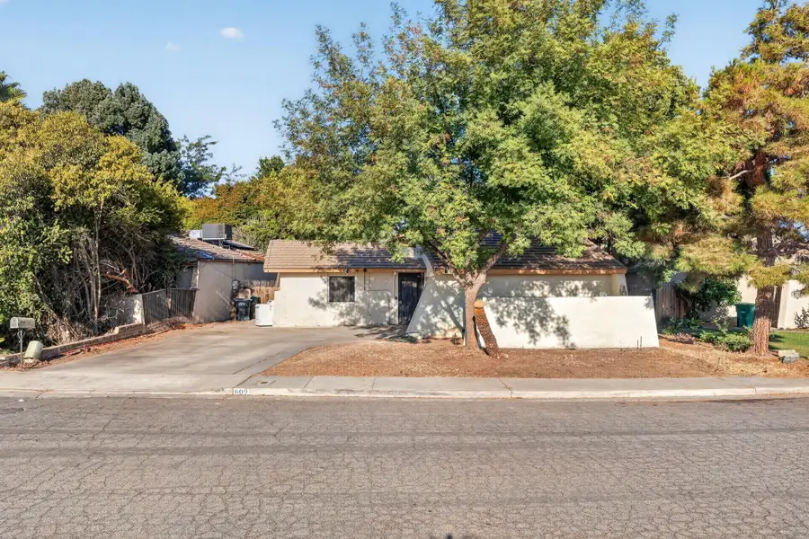609 N Village Green Street, Porterville, CA 93257 - #2