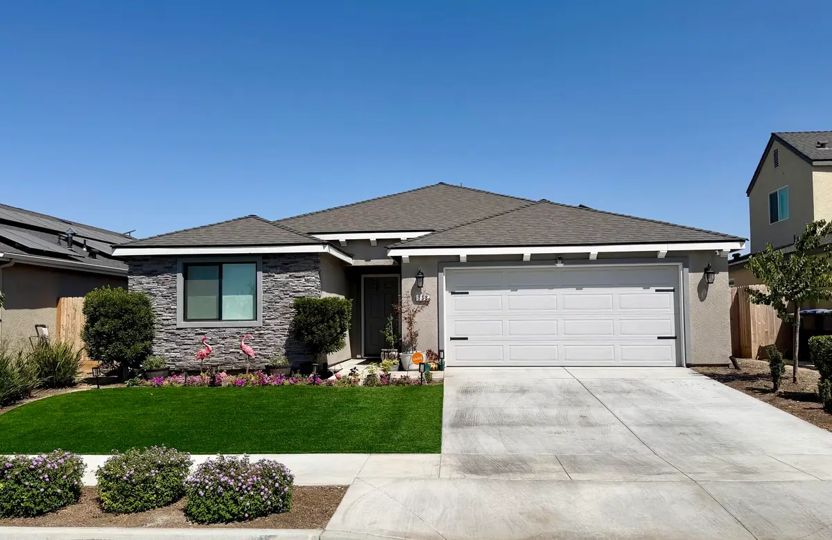 338 N Tracy Street, Visalia, CA 93292 - #1