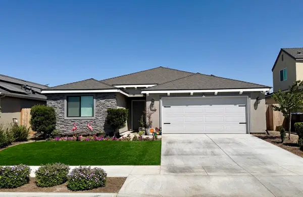 338 N Tracy Street, Visalia, CA 93292
