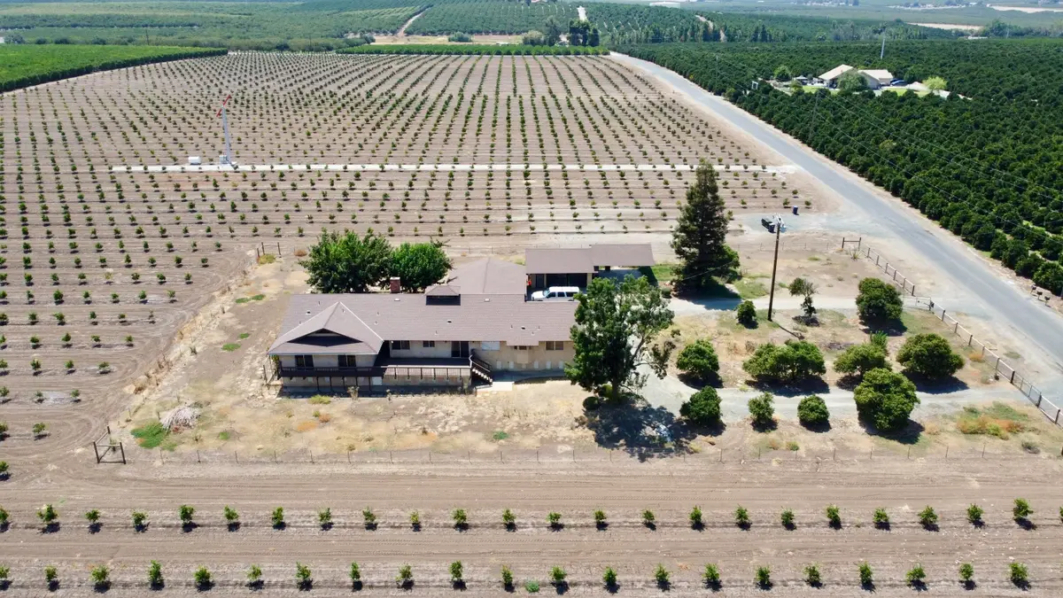 8988 Rd 272, Terra Bella, CA 93270 - #1