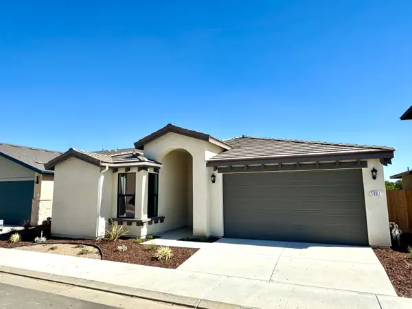 1037 Madrid Avenue, Tulare, CA 93274