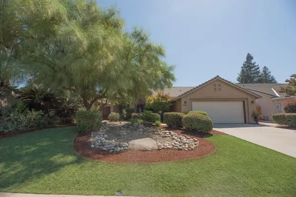 2546 S Virmargo Court, Visalia, CA 93292