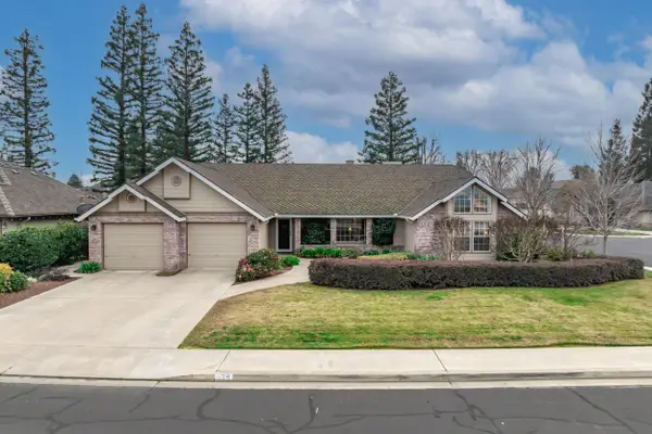 139 E Chestnut Court, Visalia, CA 93277