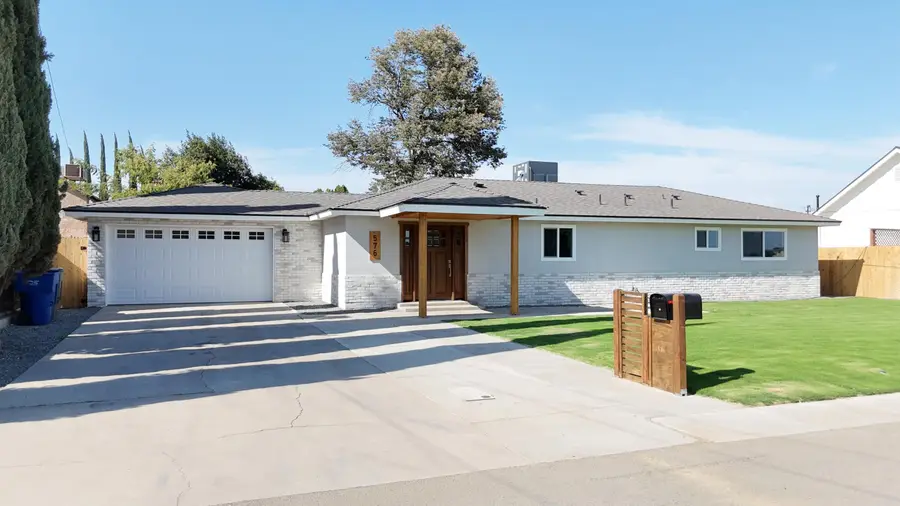576 Oleander Avenue, Lemoore, CA 93245 - #2