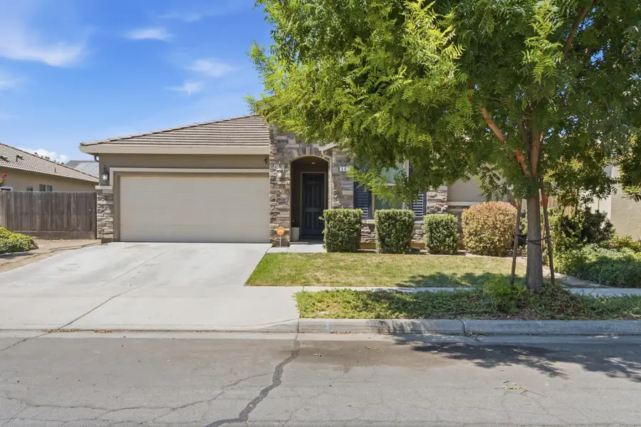 587 Montana De Oro Street, Tulare, CA 93274 - #2