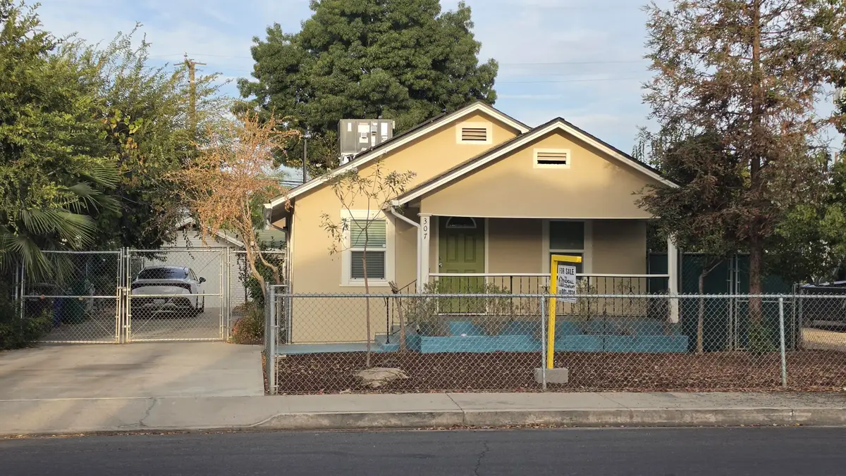 307 N Orange Avenue, Exeter, CA 93221 - #1
