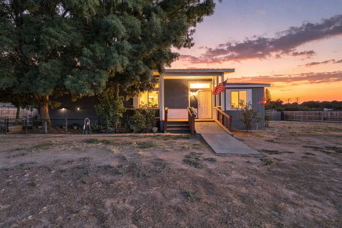 29525 Road 217, Exeter, CA 93221 - #1