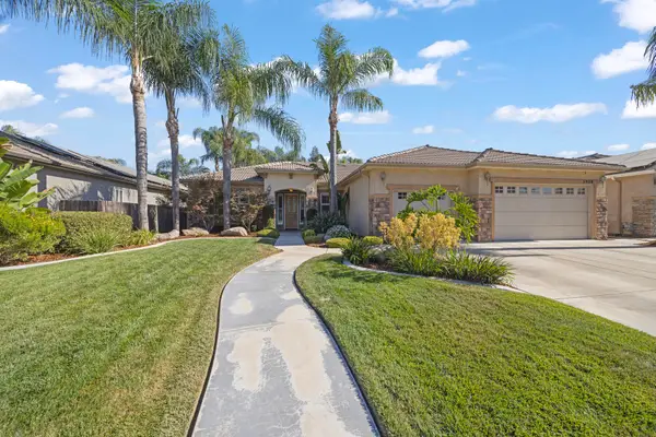 5908 W Robin Avenue, Visalia, CA 93291
