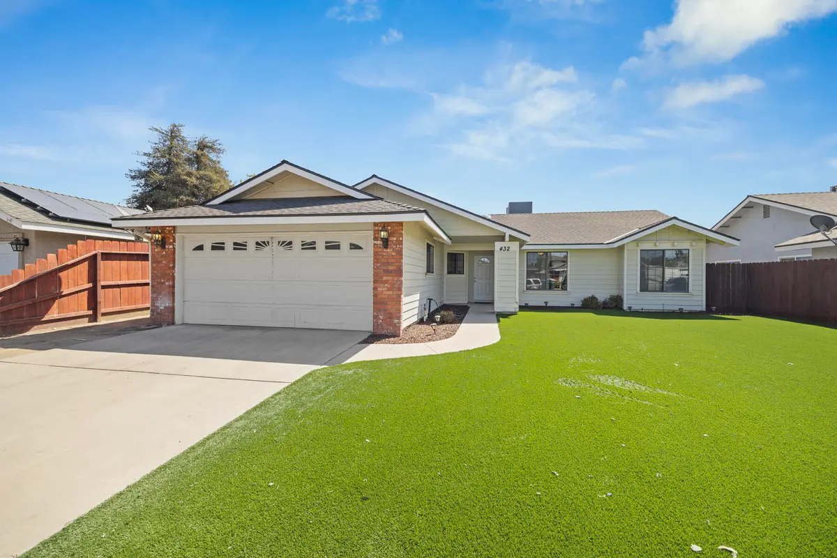 432 Parkview Court, Tulare, CA 93274 - #1