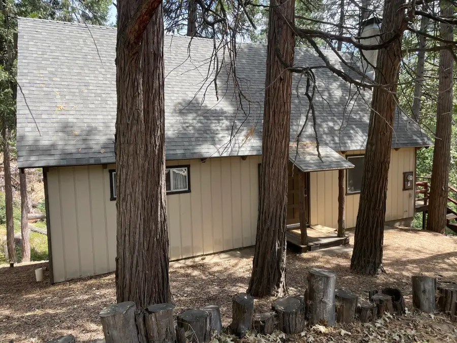 392 John Lewis Drive, Springville, CA 93265 - #2