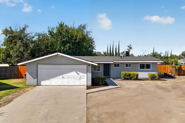 125 W Sunnyview Avenue, Visalia, CA 93291