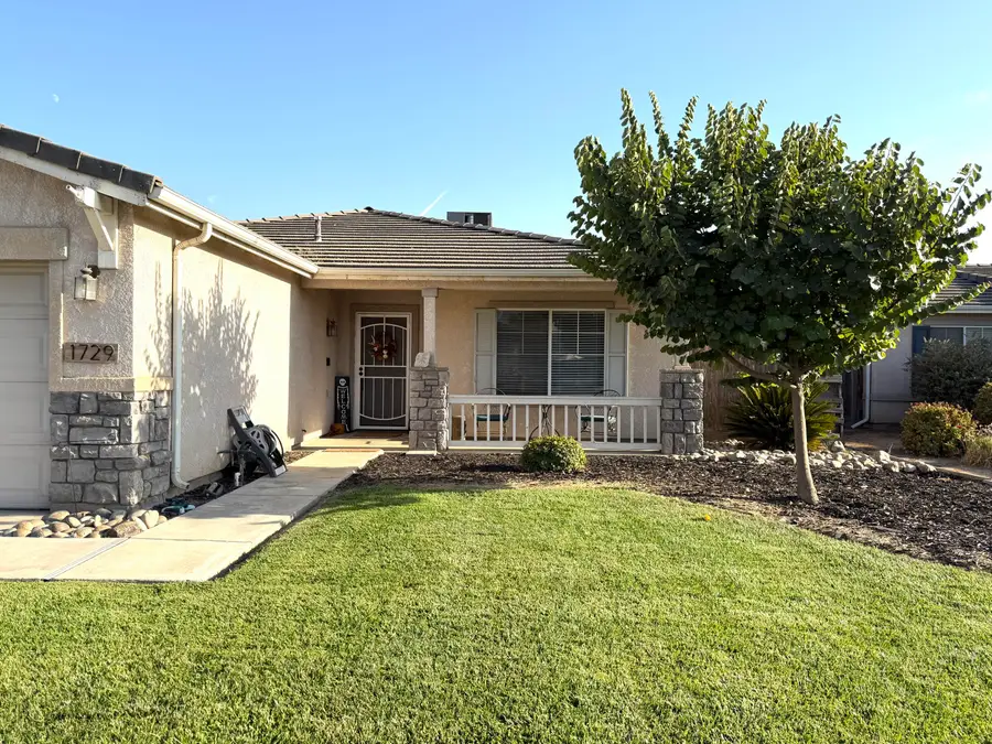 1729 E Monte Verde Avenue, Visalia, CA 93292 - #3