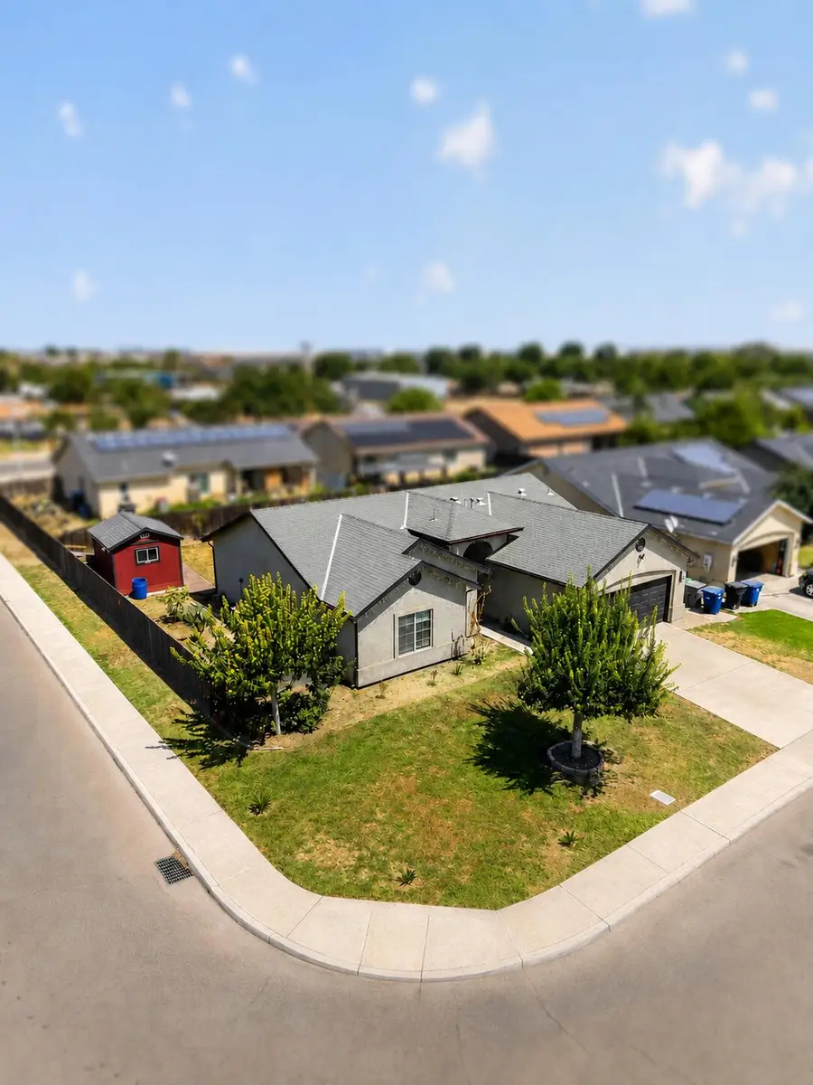 7364 Ensminger Avenue, Visalia, CA 93291 - #3