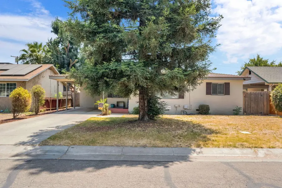 4325 W Damsen Avenue, Visalia, CA 93291 - #2