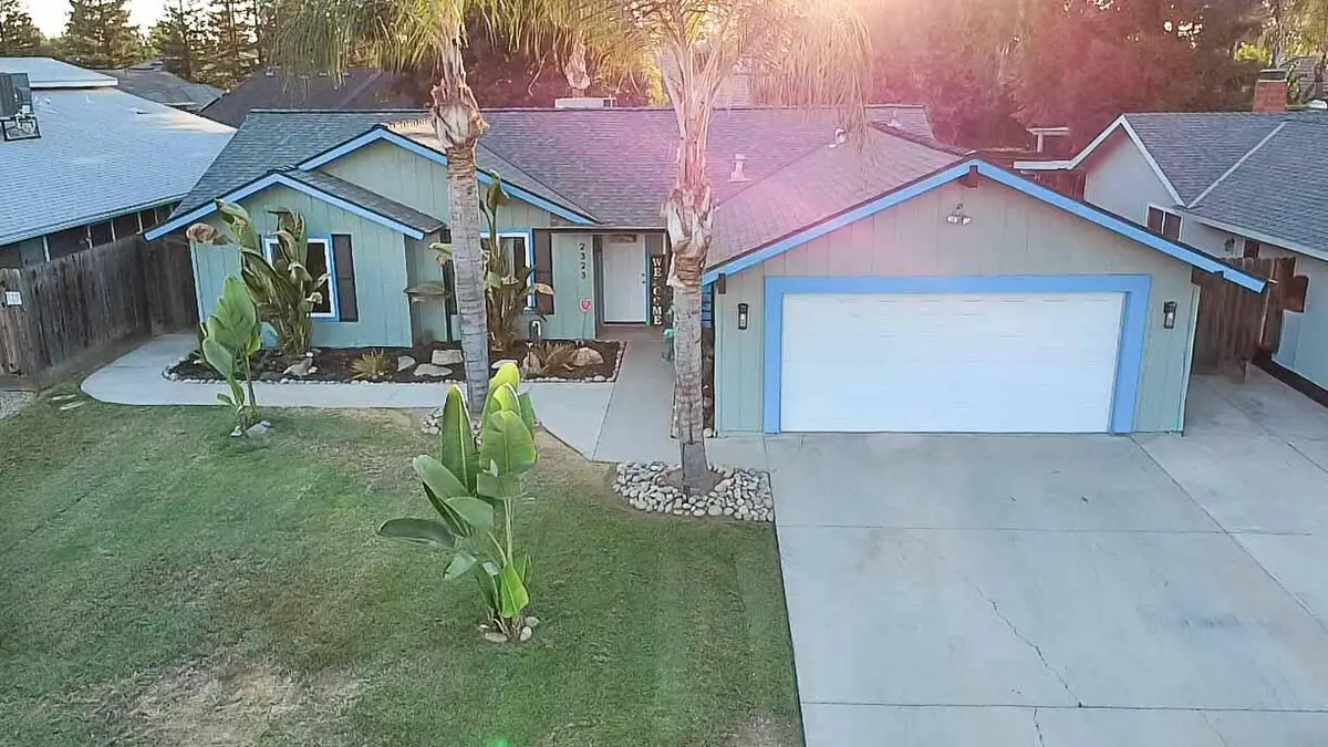 2323 S Peppertree, Visalia, CA 93277 - #1