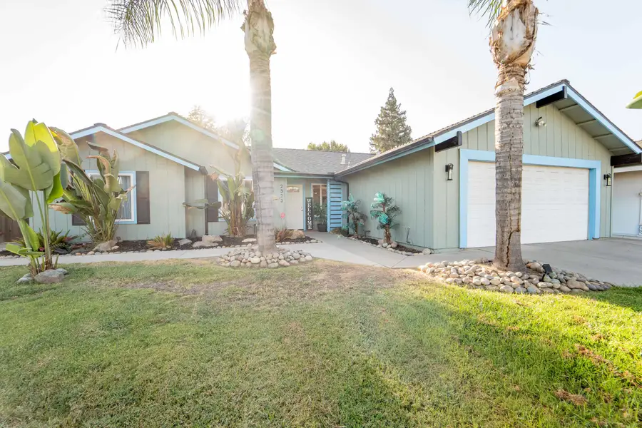 2323 S Peppertree, Visalia, CA 93277 - #2