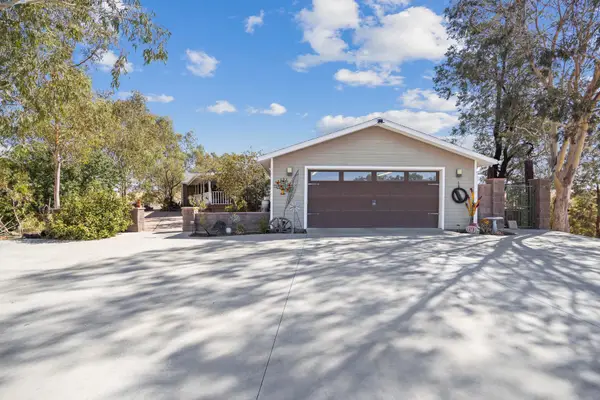 801 N 5th Avenue, Avenal, CA 93204