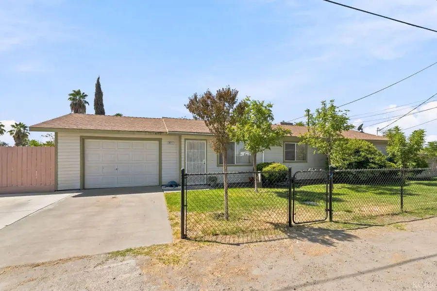 2611 Hanna Avenue, Corcoran, CA 93212 - #2