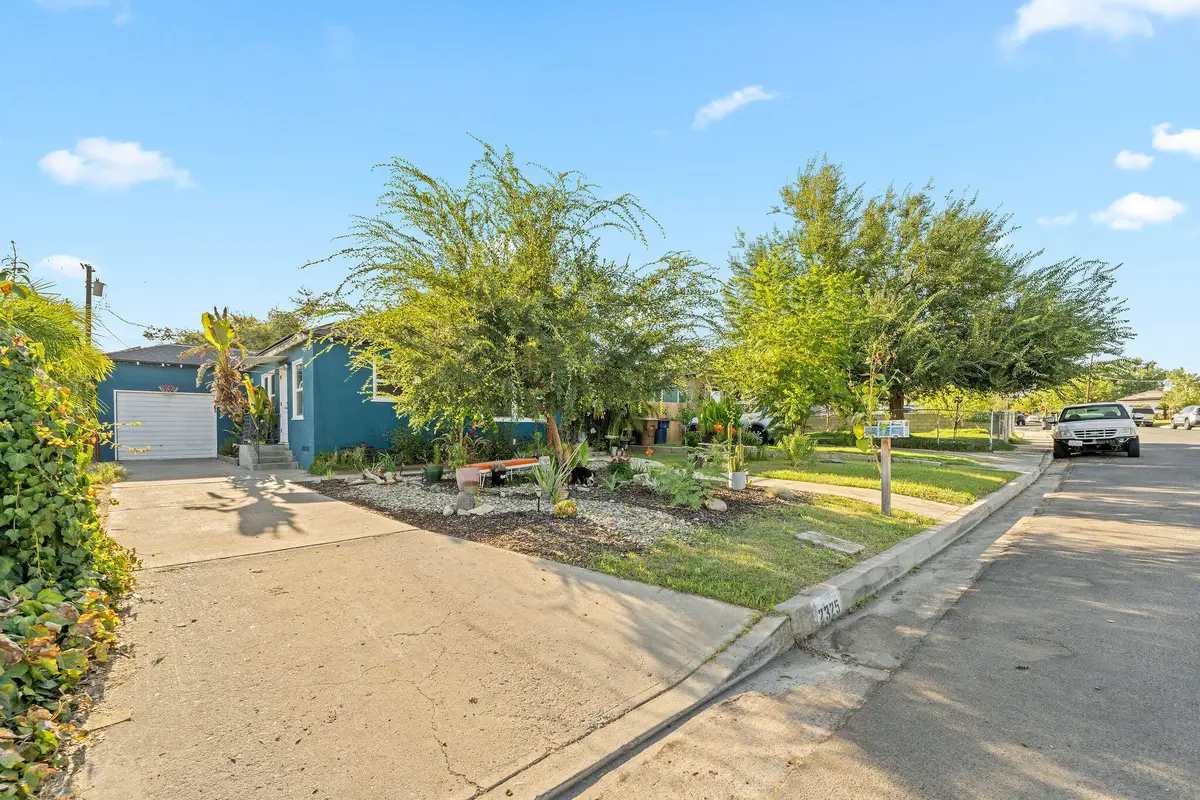 2325 Barnett Street, Bakersfield, CA 93308 - #1