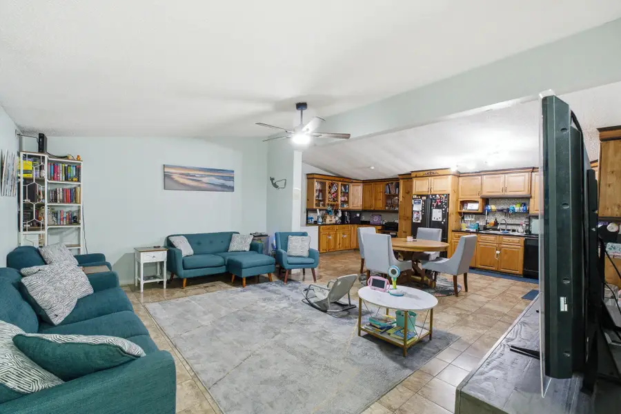 3582 S Pratt Street, Tulare, CA 93274 - #3