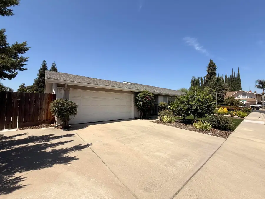 3141 S Vintage Street, Visalia, CA 93277 - #3