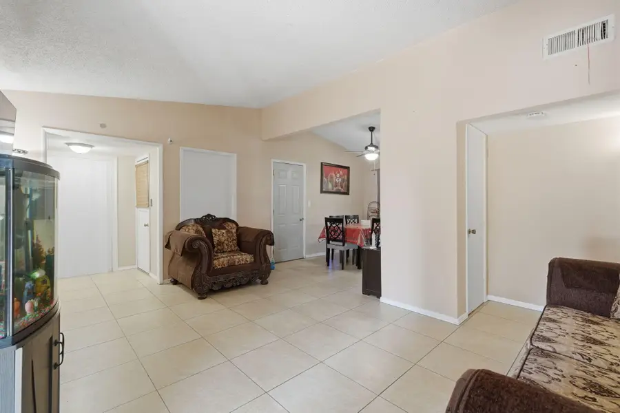1311 N Cain, Visalia, CA 93292 - #2