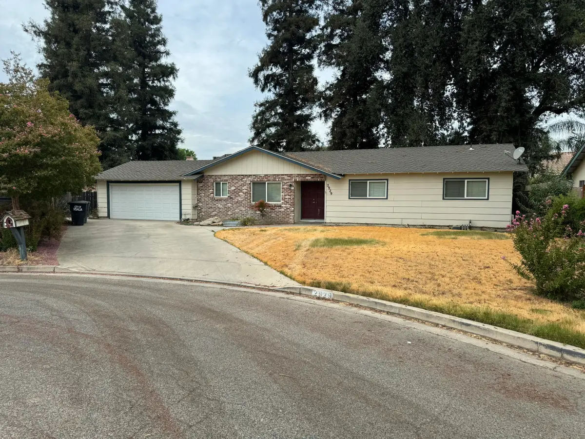 2929 S Willis Court, Visalia, CA 93277 - #1