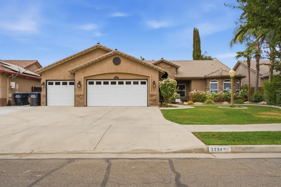 2234 N Carson Court, Visalia, CA 93291 - #3