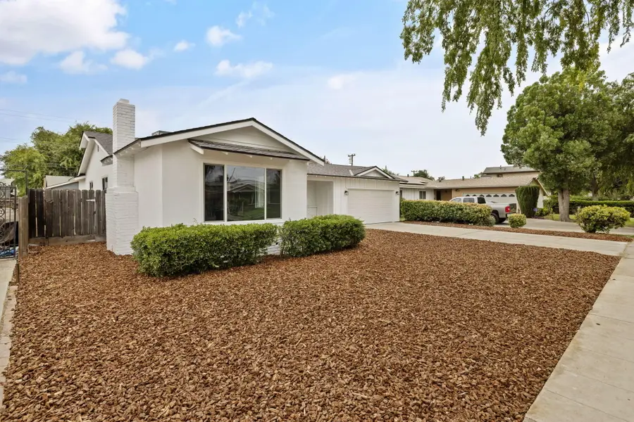 1625 S Sierra Vista Avenue, Fresno, CA 93702 - #2
