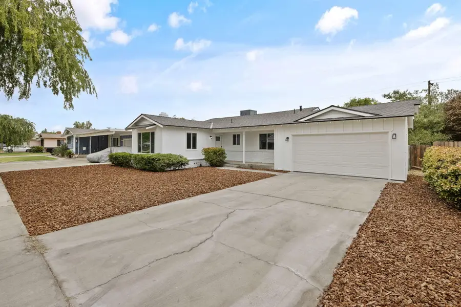 1625 S Sierra Vista Avenue, Fresno, CA 93702 - #3