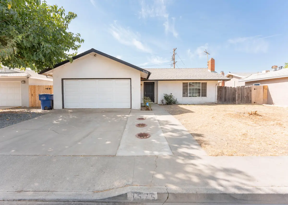 1575 Bluejay Circle, Hanford, CA 93230 - #1
