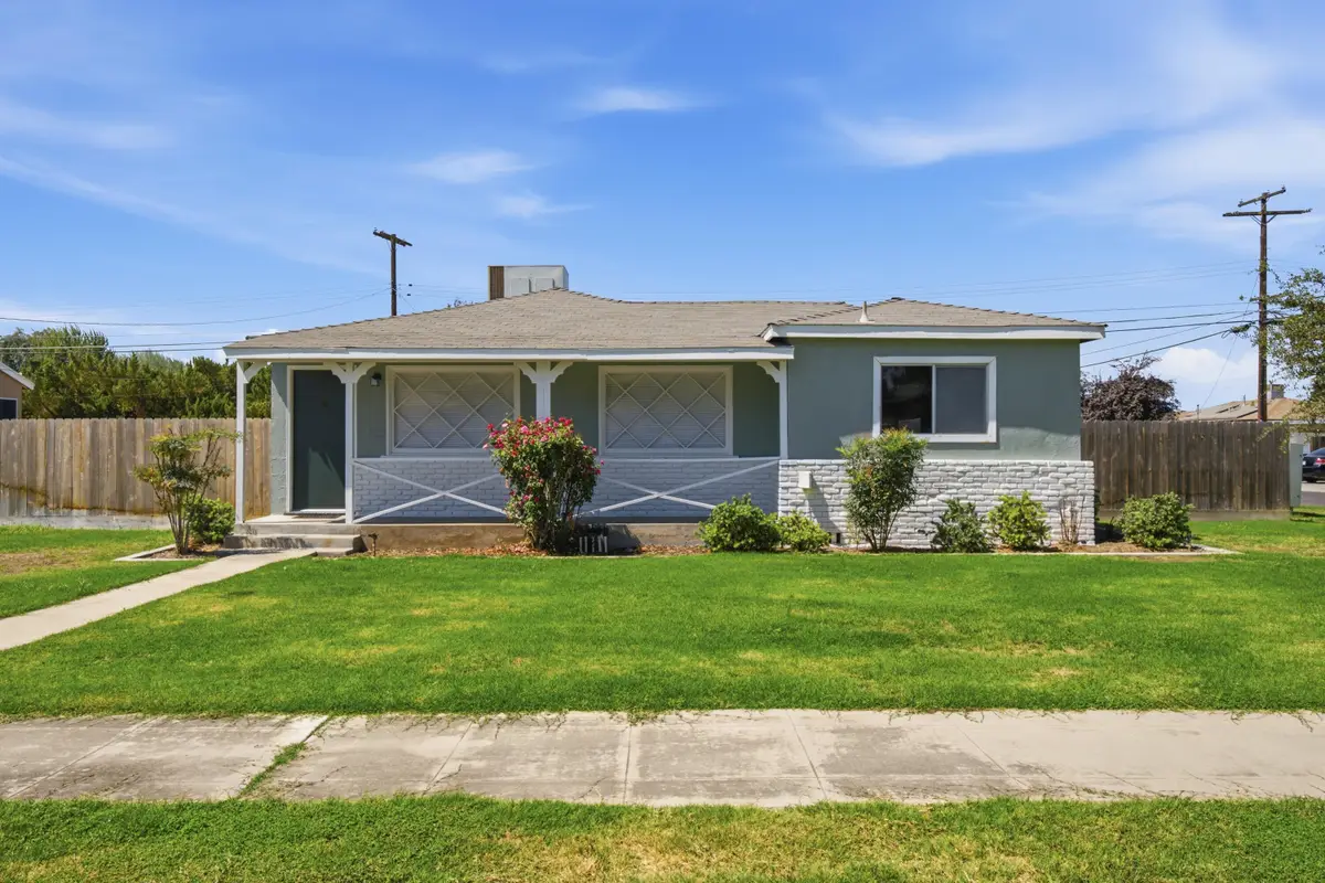 547 N M, Tulare, CA 93274 - #1