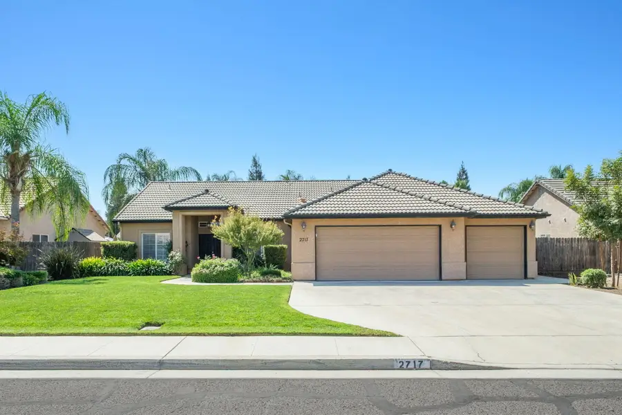 2717 W Wren Avenue, Visalia, CA 93291 - #2