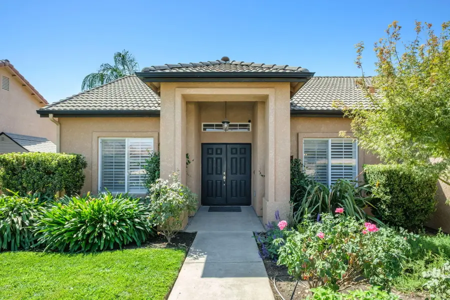 2717 W Wren Avenue, Visalia, CA 93291 - #3