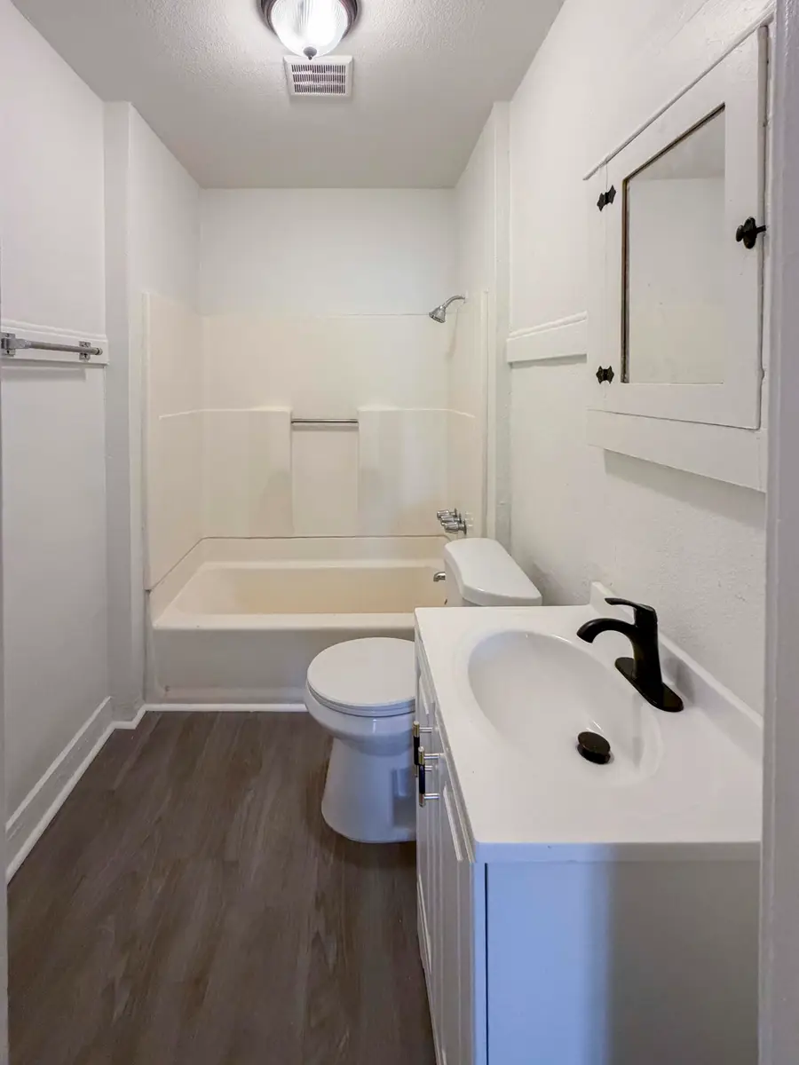237 S C Street, Exeter, CA 93221 - #3