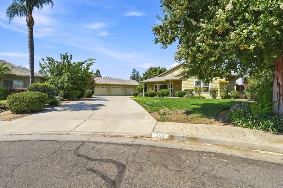 696 Rolling Hills Court, Exeter, CA 93221 - #2