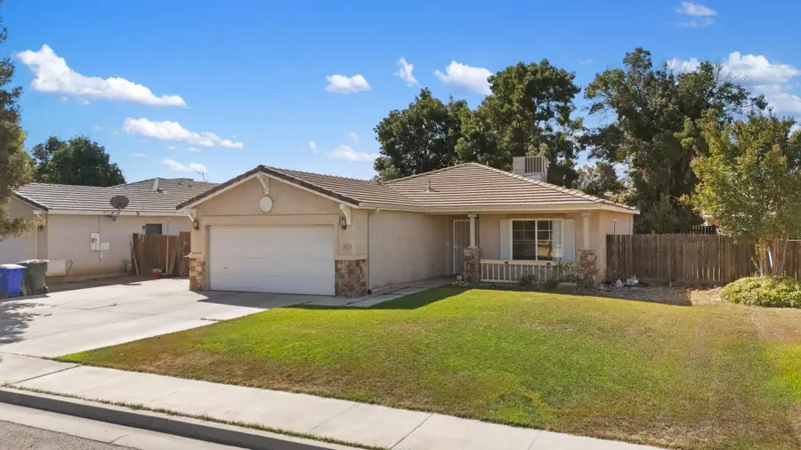 1865 La Vida Avenue, Porterville, CA 93257 - #3