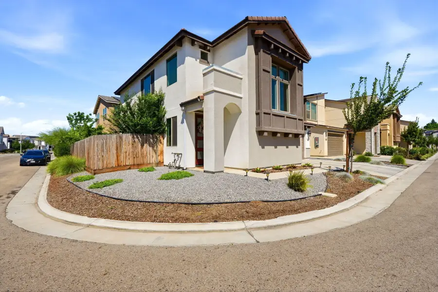 3432 W Good Avenue, Visalia, CA 93277 - #3