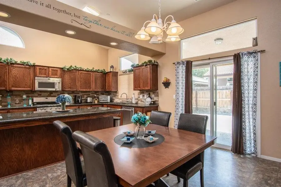 532 S Milo Street, Porterville, CA 93257 - #2