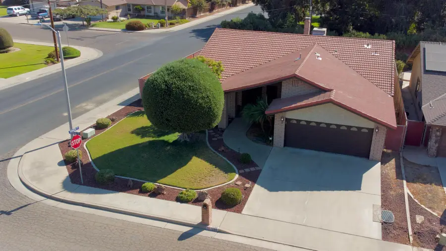1380 Lindale Place, Porterville, CA 93257 - #2