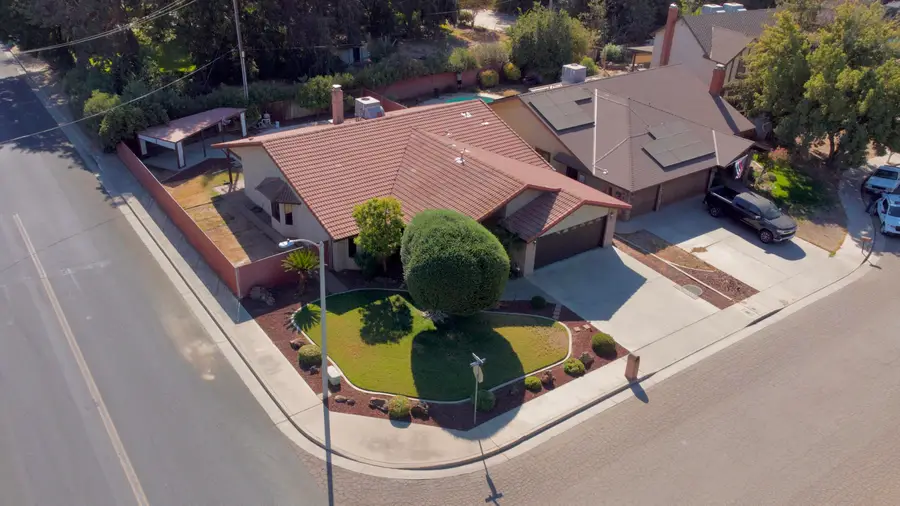 1380 Lindale Place, Porterville, CA 93257 - #3